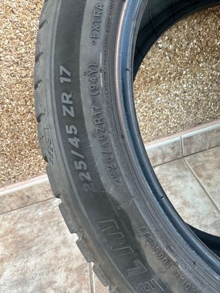 2 Neumáticos Michelin Pilot Sport 5 225/45 R17
