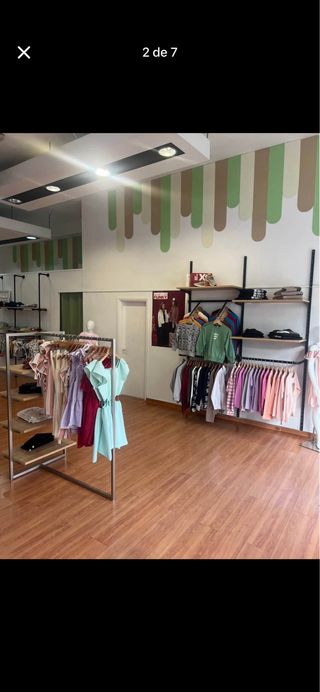 Lote Ropa Niños/as + Mobiliario Tienda