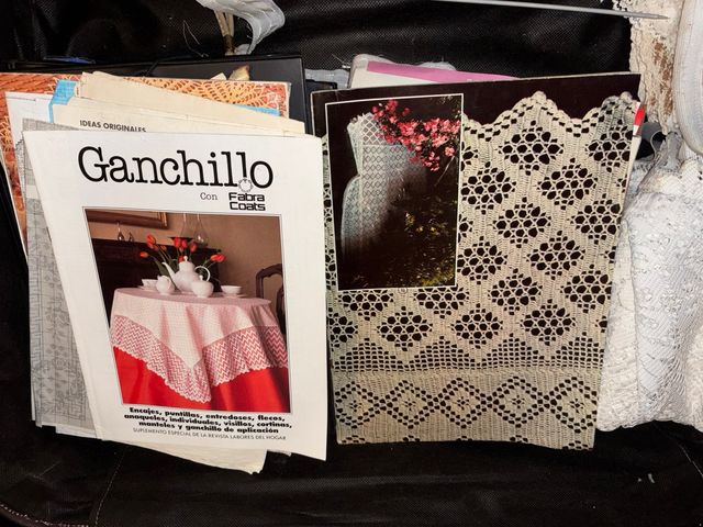 Lote encaje bolillos y ganchillo