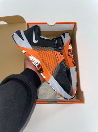 Nike Metcon 10 Negro/Gris/Naranja EU 45,5