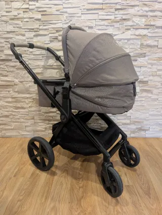 Carro Jané Mumm Pro 2 con capazo.