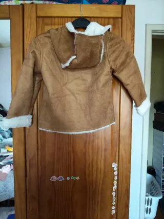 Casaco fofinho caramelo Lefties 18-24m