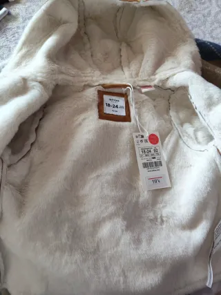 Casaco fofinho caramelo Lefties 18-24m