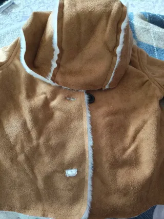 Casaco fofinho caramelo Lefties 18-24m