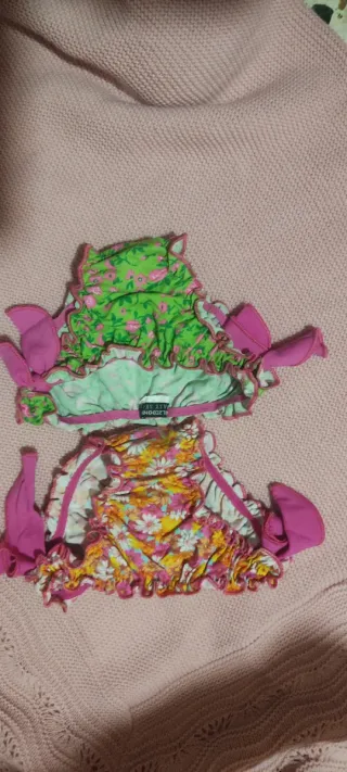 Lote bañadores niña variados