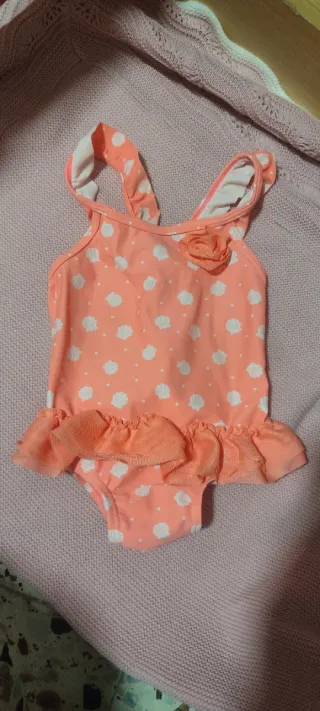 Lote bañadores niña variados