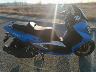 Wottan Storm S 300 Maxi Scooter