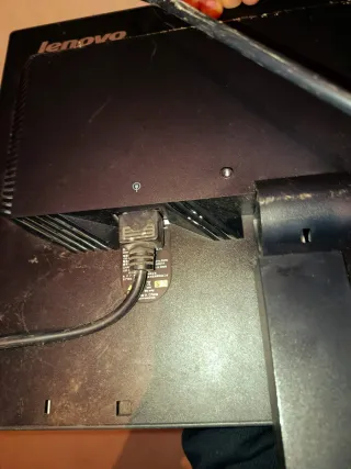 Monitor Lenovo Negro