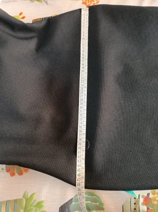 Vestido negro semilargo sin mangas