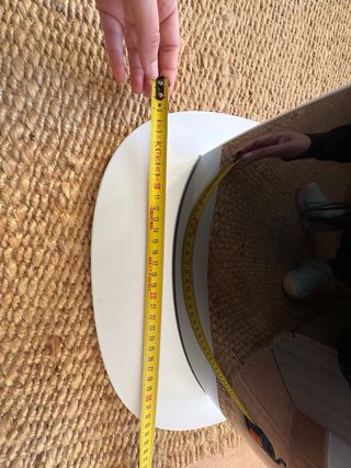 Ventilador de pie negro y blanco