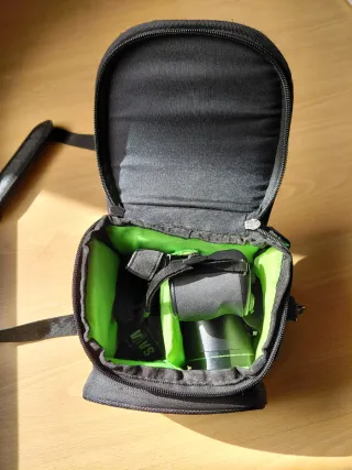 Cámara Samsung WB2100 + Estuche