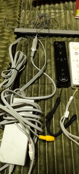 Consola Nintendo Wii Negra + Juego Mario Bros.