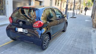 Toyota Aygo gasolina muy bajo consumo Año 2008 (C)