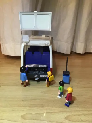 Autobús escolar Playmobil con muñecos