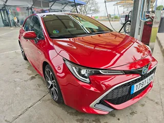 Toyota Corolla 2.0 Hybrid 180H Advance + JBL