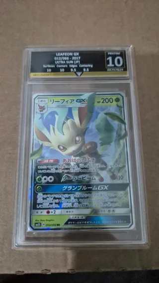 Carta Pokémon Leafeon GX Pristine 10 Calificada