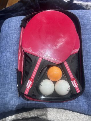 Set 2 palas ping-pong y 3 pelotas