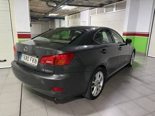Lexus IS 220d 176 cv diesel 2007