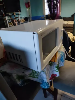 Microondas Daewoo CRS