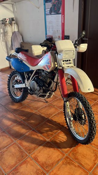 Honda Enduro Moto