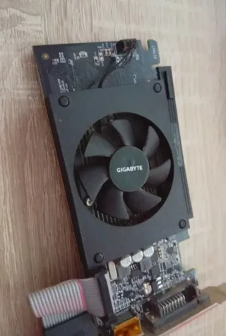 Tarjeta Gráfica Gigabyte gt 710