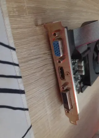 Tarjeta Gráfica Gigabyte gt 710