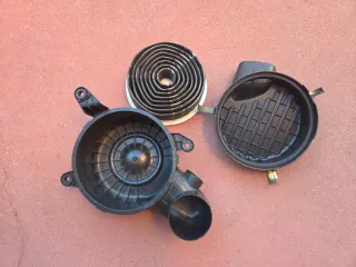 Caja filtro de aire de admisión Toyota MR2 AW11.