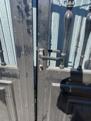 Portal doble hoja aluminio
