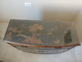 Muebles lacados estilo japonés negro y dorado