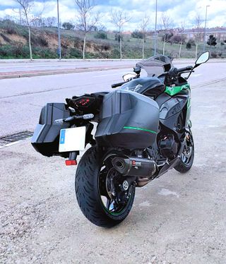 Kawasaki Ninja 1000SX (Performance Tourer)