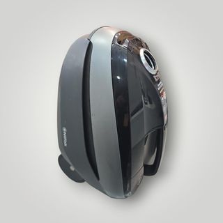 ASPIRADORA NILFISK SELECT NEGRA + ACC