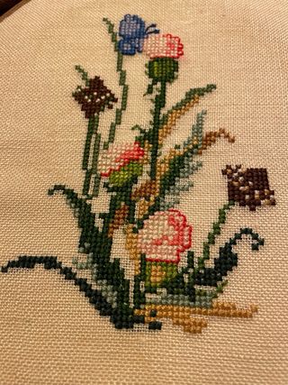 Set di 3 quadri ricamati con fiori e farfalle