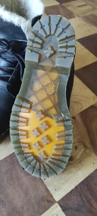 Botas Dr. Martens mujer negras forradas