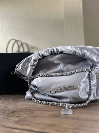 Bolso Chanel 22 Gris