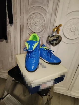 Botas de fútbol niño/niña  azul y verde