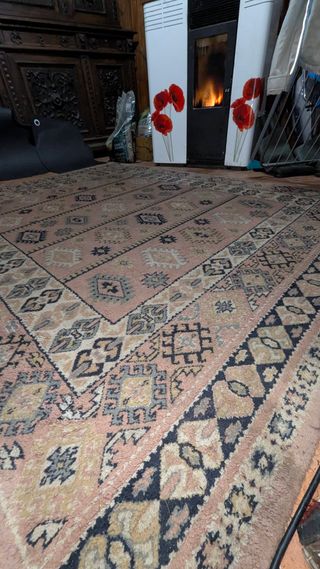 Grande tappeto elegante stile barocco