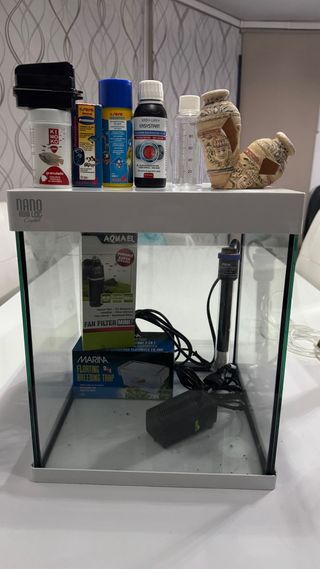 Acuario Nano 30L con accesorios