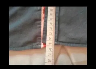 Camisa azul marino de El Ganso.