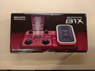 Zoom B1X Pedal Multiefectos Bajo