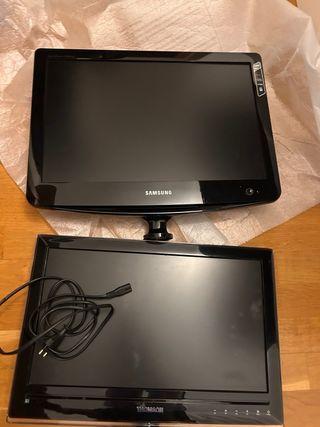 2 Pantallas Samsung y Thomson Negras