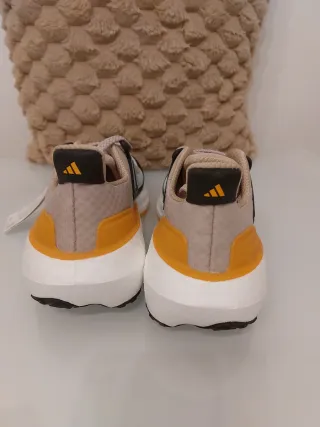 Adidas Ultraboost Cold.Rdy Beige/Arancio