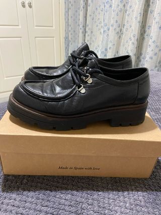 Zapatos negros de mujer de piel El Rayo