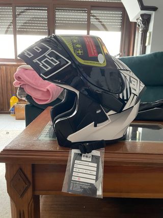 Casco moto sin estrenar  nuevo talla L