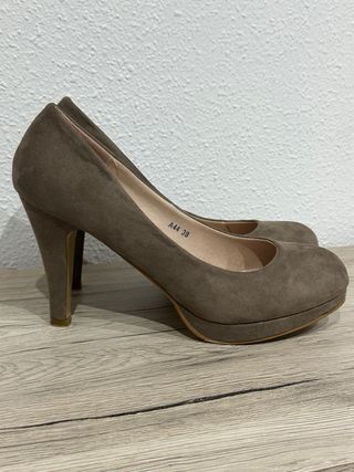 Zapatos de tacón grises/marrones talla 38