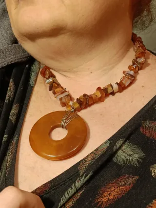 Collana in Corniola con Pendente  Gancetto Argento