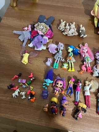 Lote Barbie Nancy Enchantimals LOL omg Sylvanian