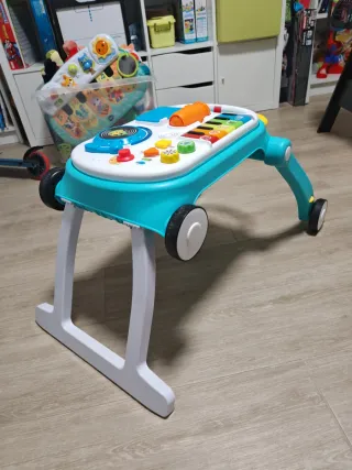 Correpasillos Baby Einstein con Piano y Micrófono