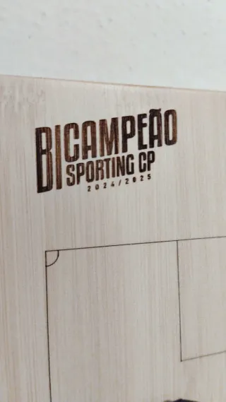 Moldura Sporting CP Madeira Treinador Rui Borges