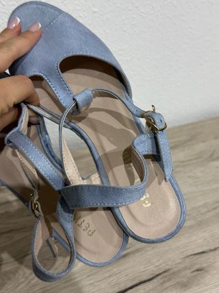 Sandalias de tacón azul