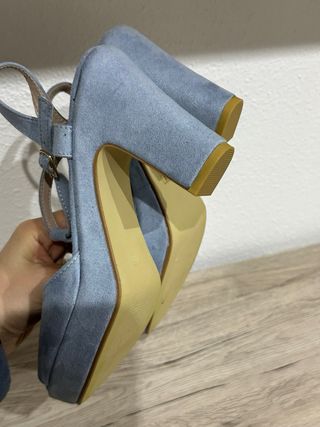 Sandalias de tacón azul